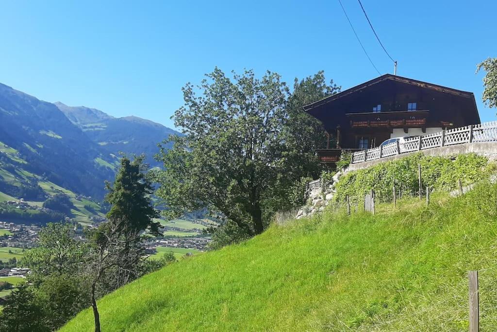 Alpine Cottage With Exceptional View Mayrhofen Exterior photo